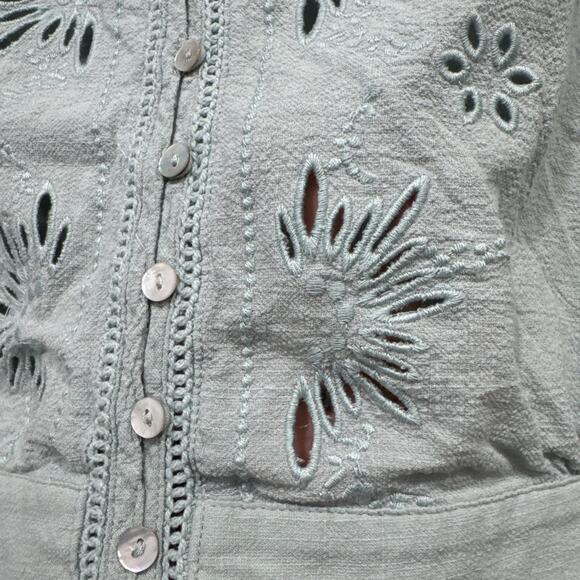 Lovestitch Eyelet Embroidered Blouse Women’s Size Small Button Front V Neck Top - Picture 5 of 9